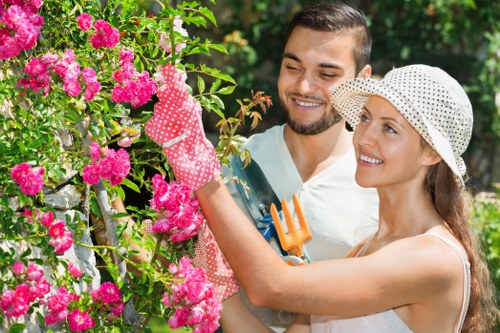 Staff reporting modern slavery concerns in tree surgery